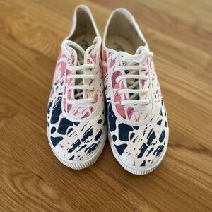 Startas canvas sneakers NEW size 39, US 8